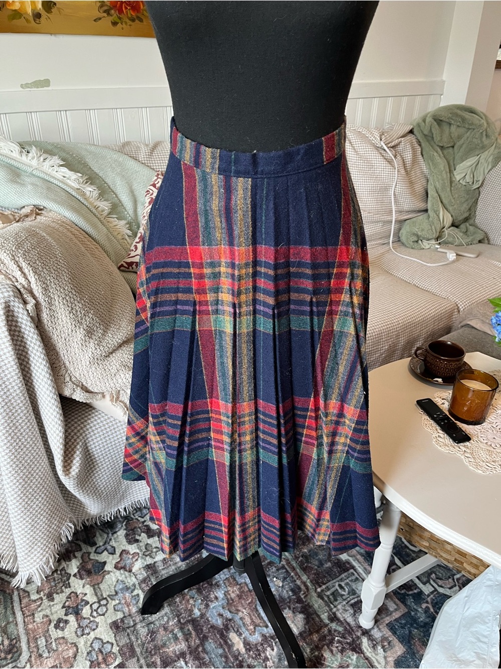Women’s Vintage Plaid Navy Midi Pleated Skirt Size XS 24” waist